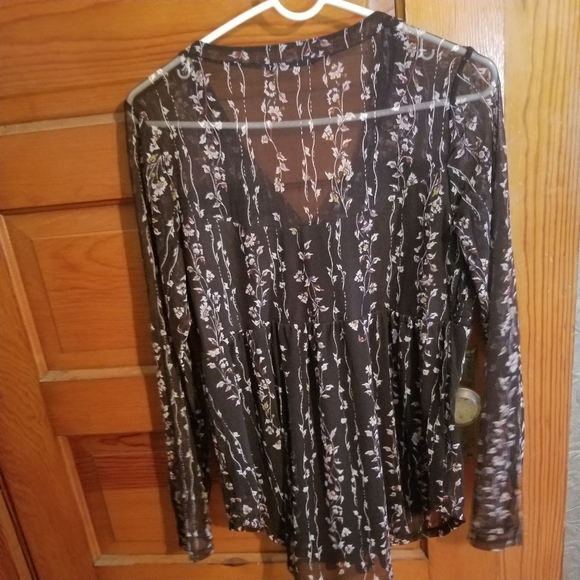 Maurices black with floral pattern blouse - Picture 2 of 7